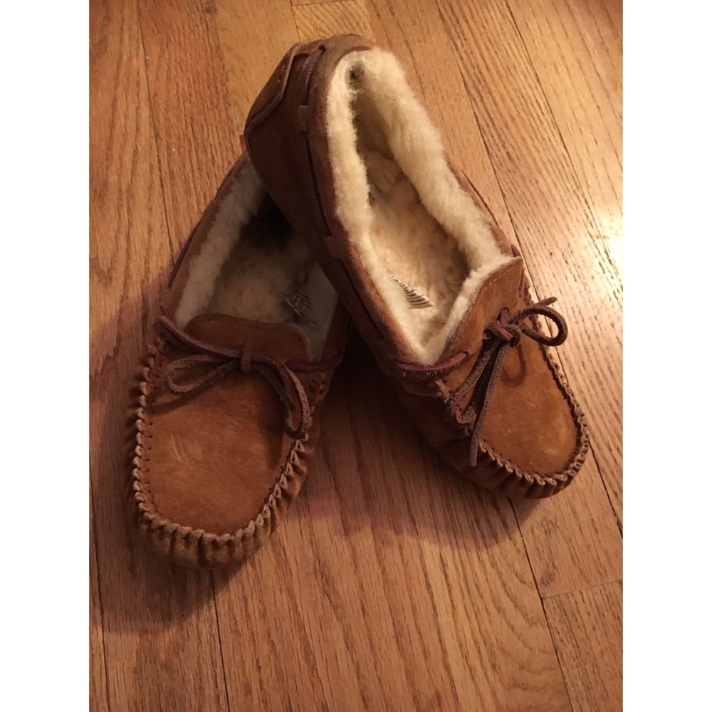 SOLD 🚫size 8 UGG moccasins